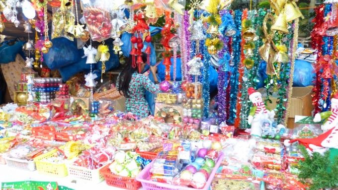 14+ Super Exciting Places For Christmas Shopping in Mumbai